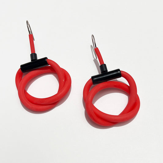 Loopy Earrings in Red and Black   EAR380